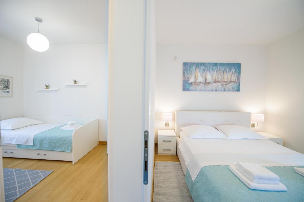 Apartment Nikolina Podstrana Bagian luar foto