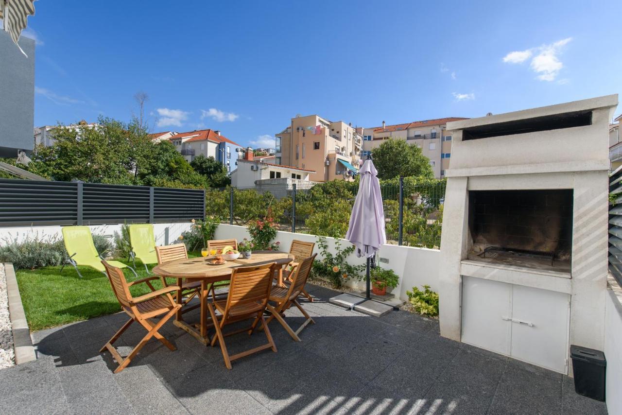 Apartment Nikolina Podstrana Bagian luar foto