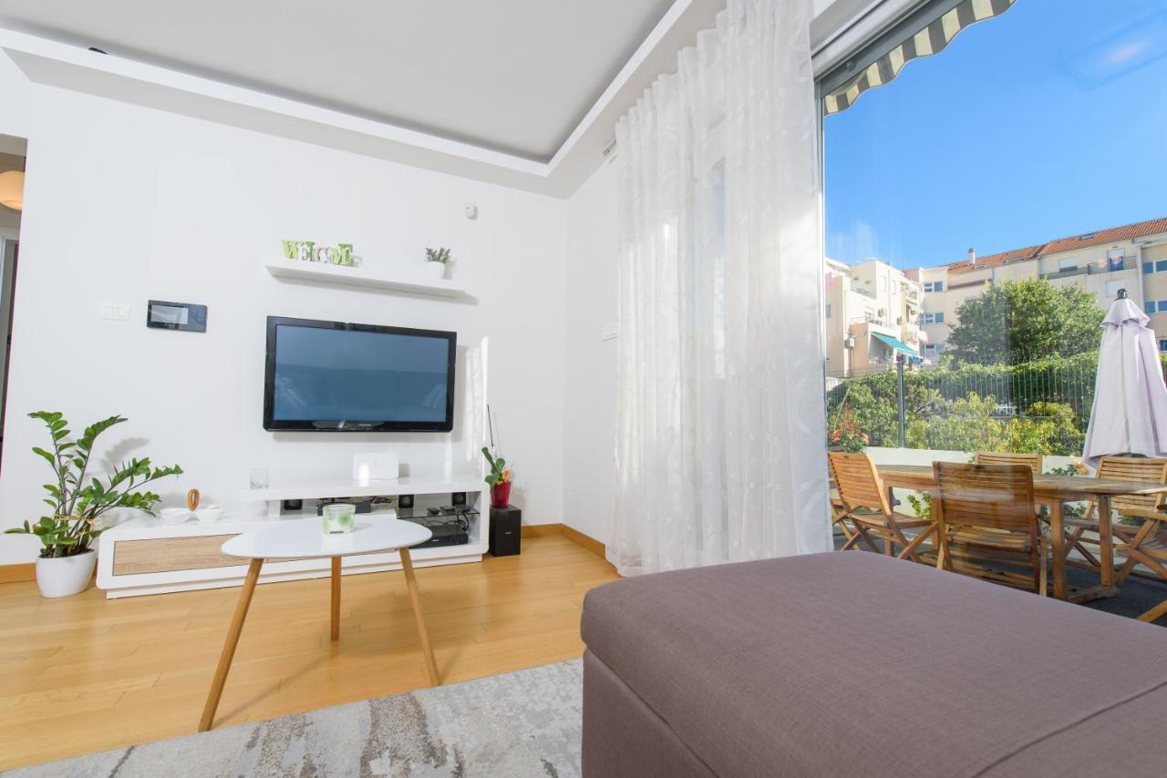 Apartment Nikolina Podstrana Bagian luar foto