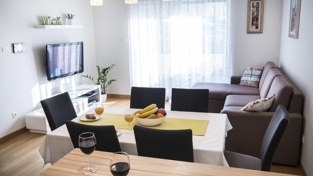 Apartment Nikolina Podstrana Bagian luar foto